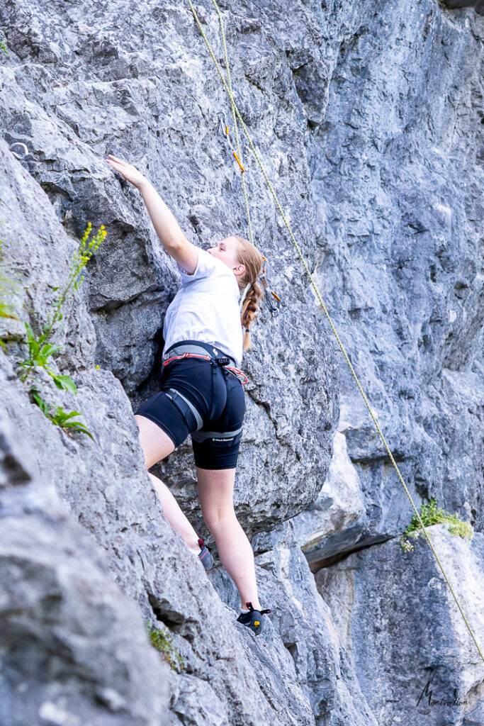 Danielle bezwingt als letzte Route auch noch den Überhang